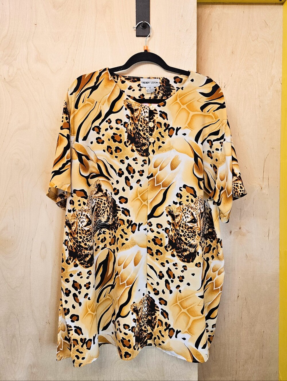 90s Funky Leopard Print Blouse / Tunic
